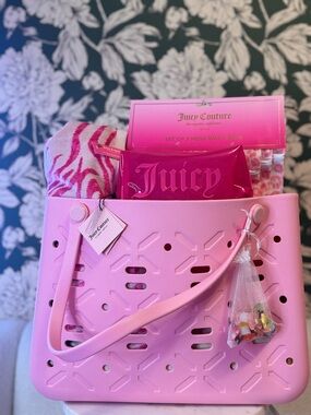 PVC Tote Loaded w/Juicy Couture Hot Pink Bag, Towel & dry bags + Charms NWT